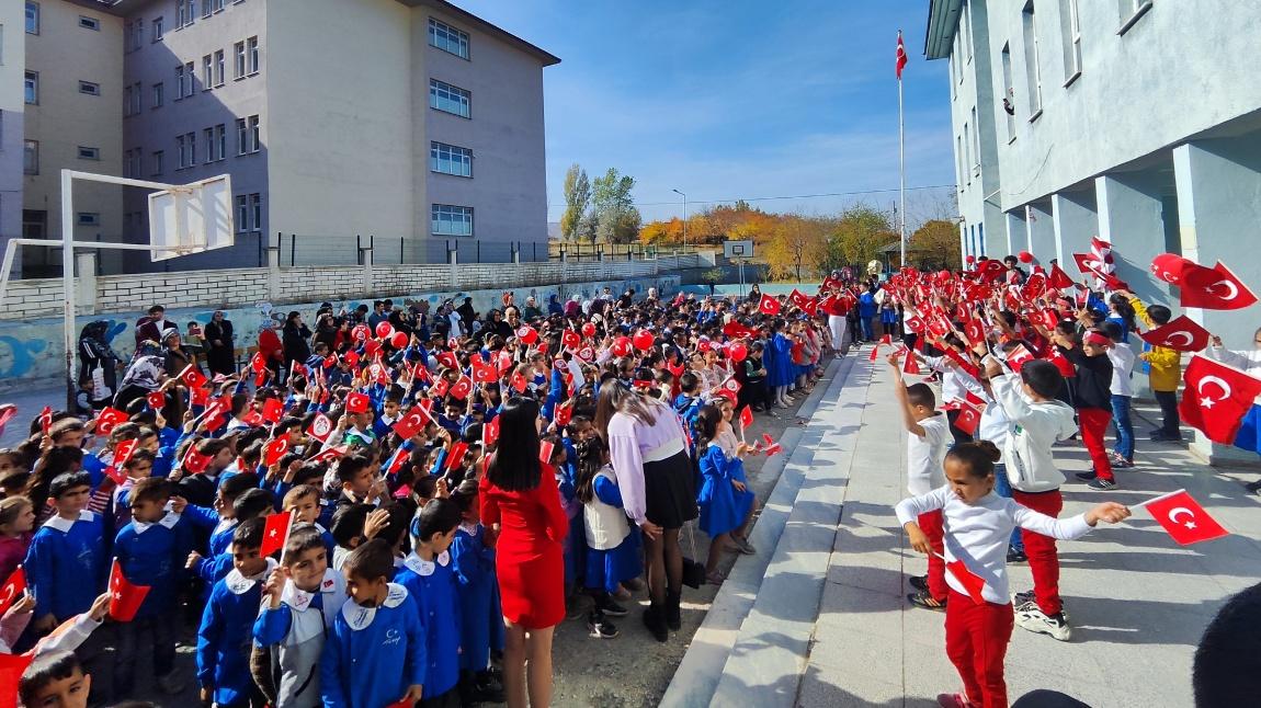 29 Ekim Cumhuriyet Bayramı okulumuzda coşkuyla kutlandı 